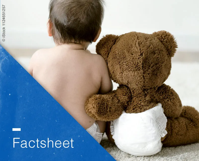 Cover: Factsheet mit Baby und Teddy in Windel